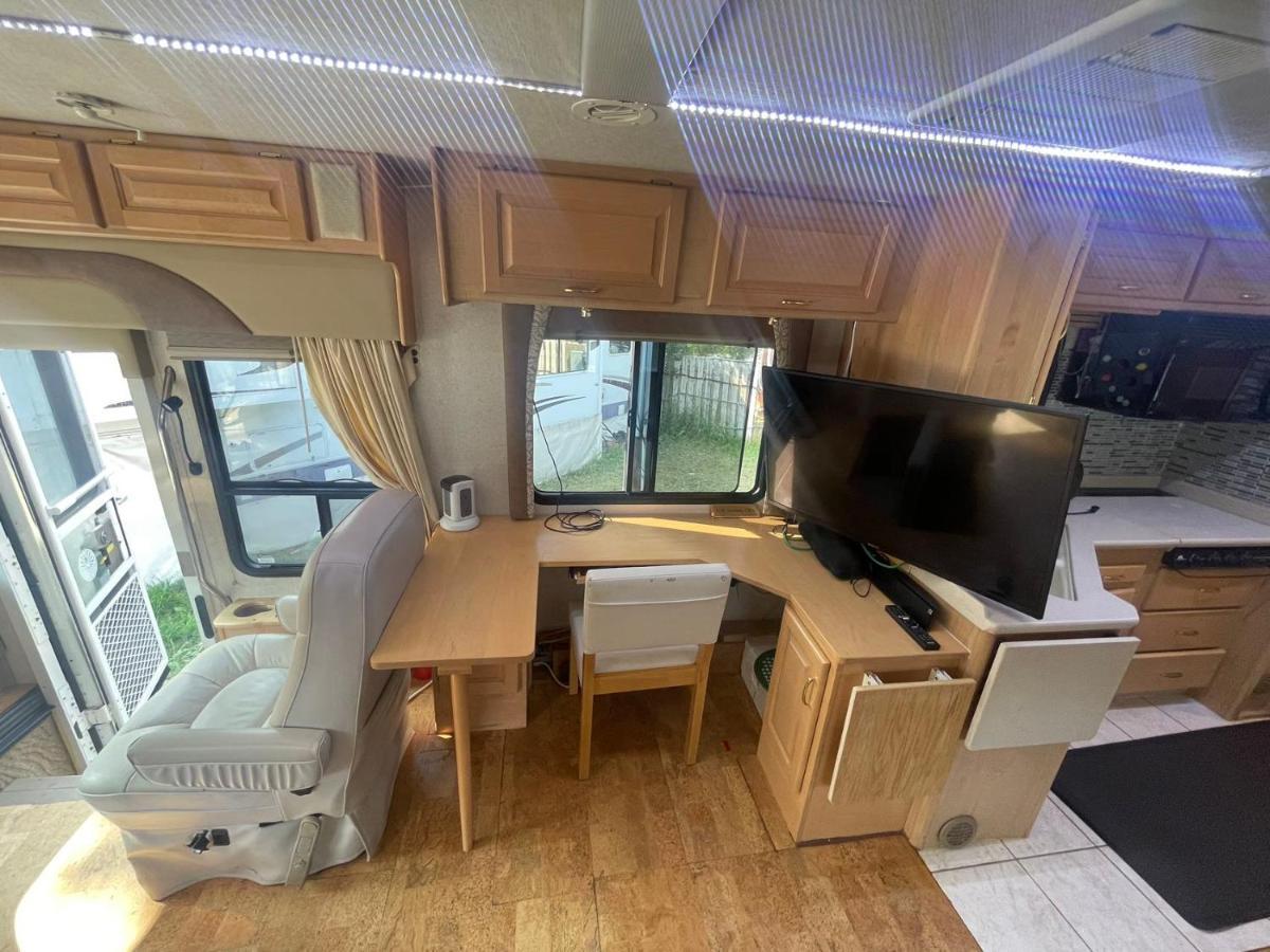 Rundle Mountain Rv Park Ξενοδοχείο Κάνμορ Εξωτερικό φωτογραφία