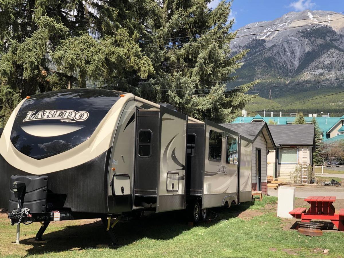 Rundle Mountain Rv Park Ξενοδοχείο Κάνμορ Εξωτερικό φωτογραφία