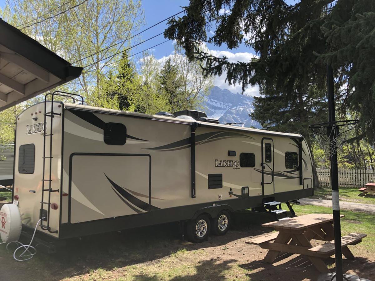 Rundle Mountain Rv Park Ξενοδοχείο Κάνμορ Εξωτερικό φωτογραφία