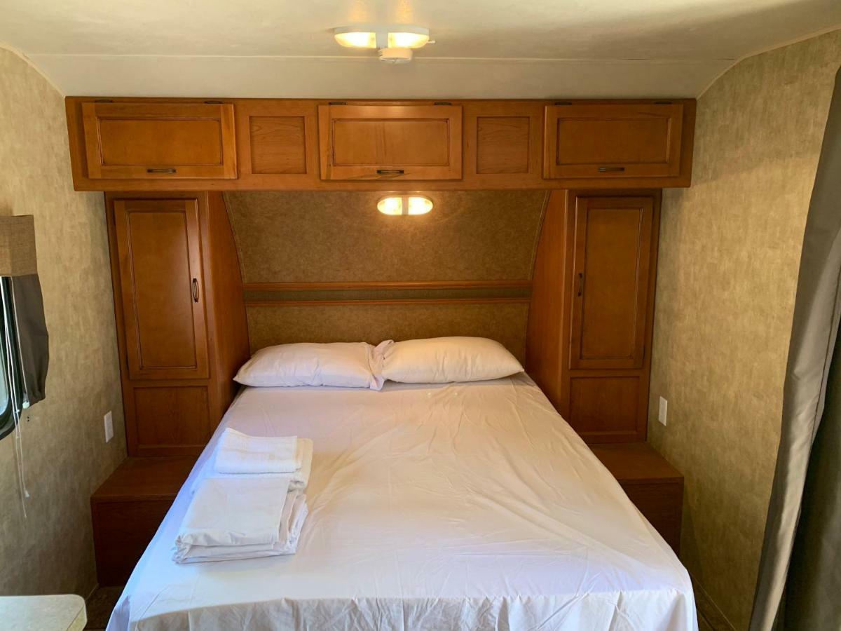 Rundle Mountain Rv Park Ξενοδοχείο Κάνμορ Εξωτερικό φωτογραφία