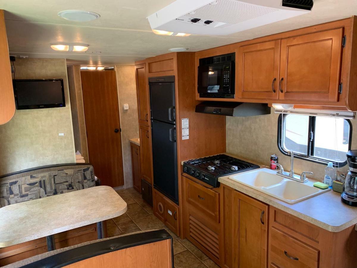 Rundle Mountain Rv Park Ξενοδοχείο Κάνμορ Εξωτερικό φωτογραφία